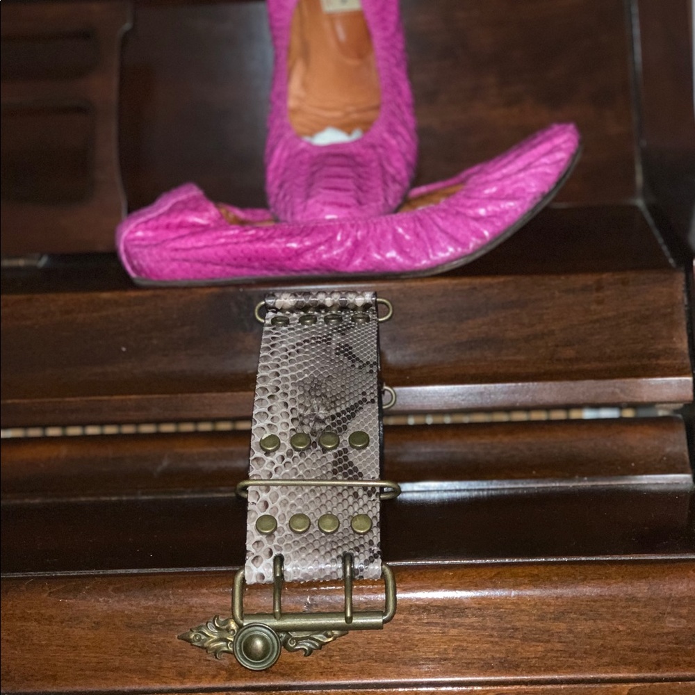 Lanvin, Women’s Taupe Python Belt, Sz 32, LKNW - Picture 7 of 10